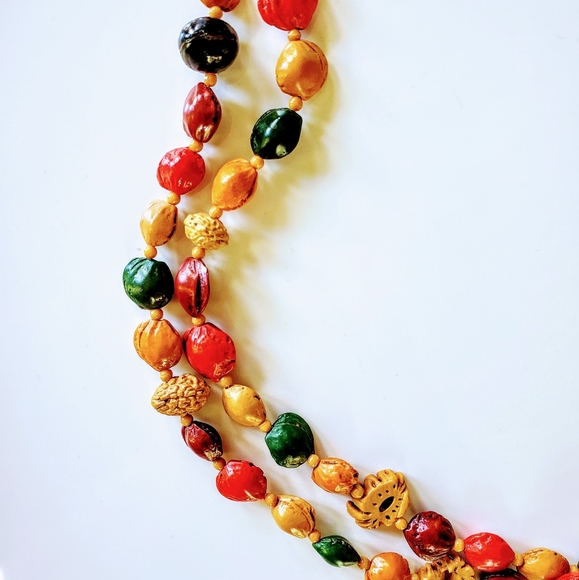 Vintage Jewelry Incredibly Rare Vtg Chinese Peach Pit Bead Necklac Poshmark Vintage Jewelry Incredibly Rare Vtg Chinese Peach Pit Bead Necklac Poshmark